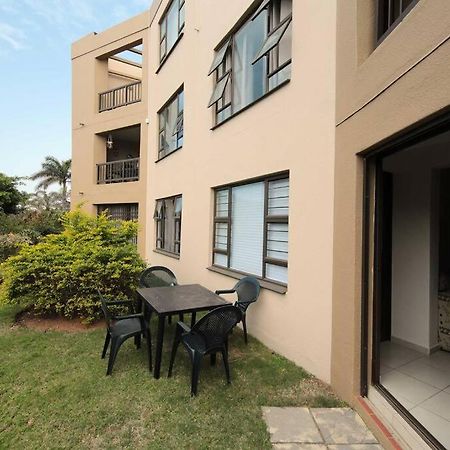 68 The Shades Umhlanga Durban Apartment Exterior photo