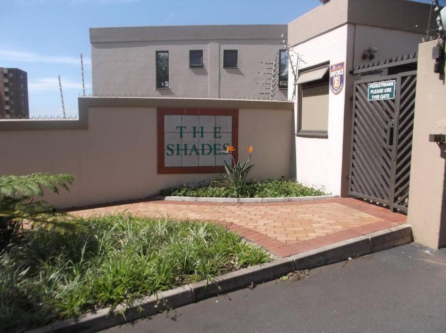 68 The Shades Umhlanga Durban Apartment Exterior photo